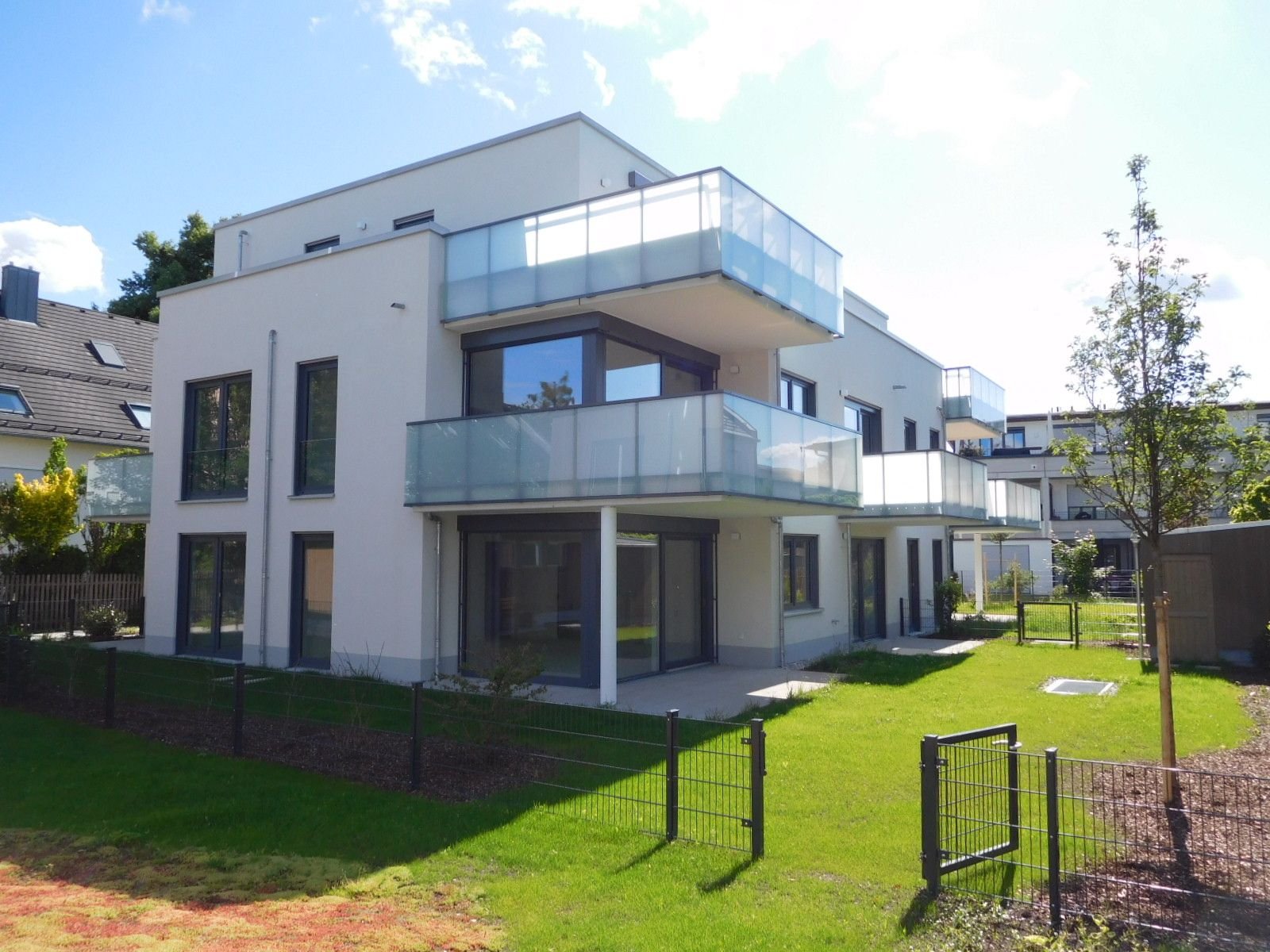 moderne, hochwertige Eigentumswohnung mit Garten in Bogenhausen