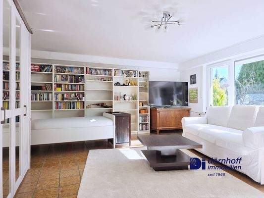 Wohn- Schlafzimmer UG