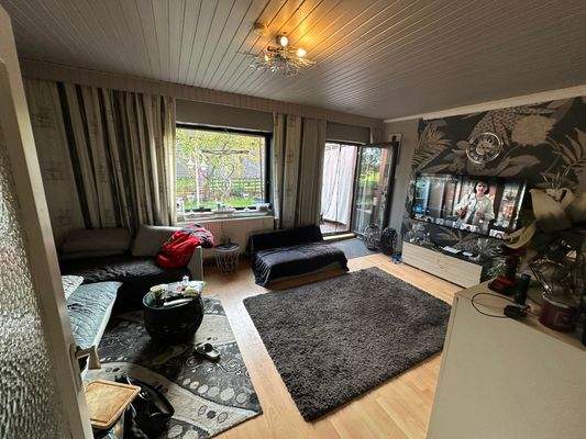 Wohnzimmer Wohnung 3.jpeg