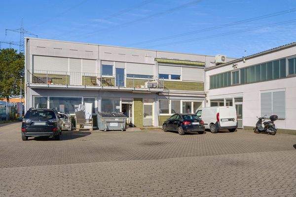 Rückansicht Hauptgebäude