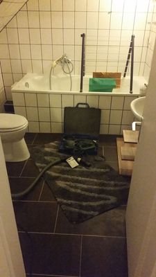 Badezimmer mit Wanne Spitzboden