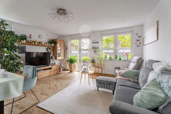 Wohnbereich mit Küche Wohnung Erdgeschoss 