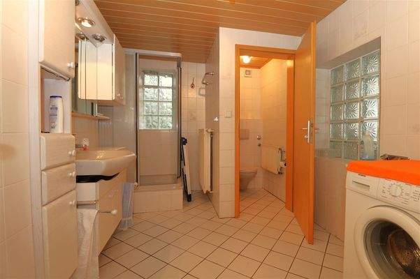 Badezimmer Erdgeschoss