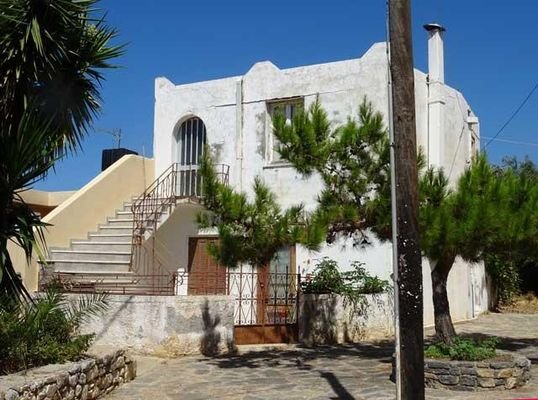 Kreta, Milatos: Zum Verkauf! Schönes Haus mit großem Potenzial!