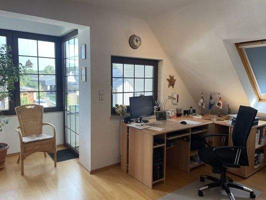 Arbeitszimmer mit Loggia