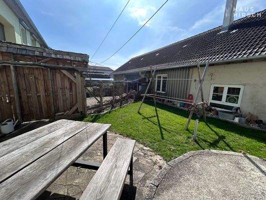 Garten Wohnung re u Schuppen