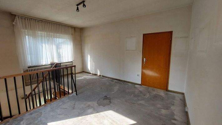 Zimmer 1 ,1. OG, Wohneinheit 1