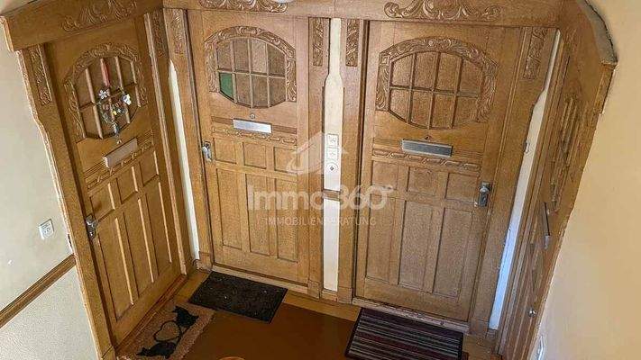 gepflegtes Mehrfamilienhaus