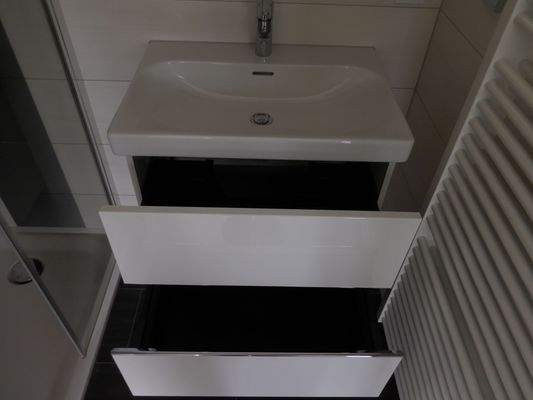 Badezimmermöbel