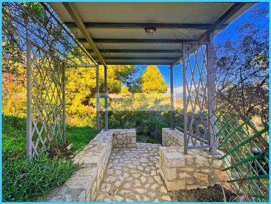 649890db18b64102a2b1090e1e346360-original