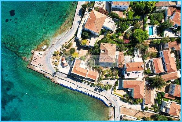 759b21e5a2da4fdebedad0cc6e92fe39-original