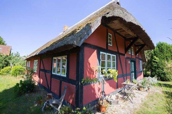 06 - Wohnhaus aussen 6.jpg