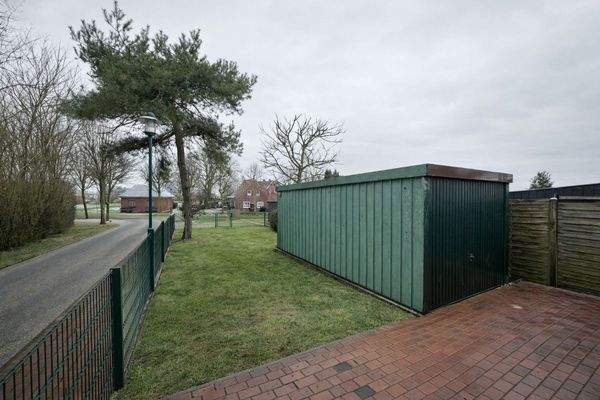 15a8163e-58f9-43bd-8c0b-936663f53670