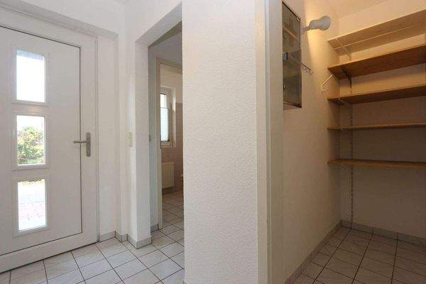 EG Flur, Gäste-WC, Abstellraum