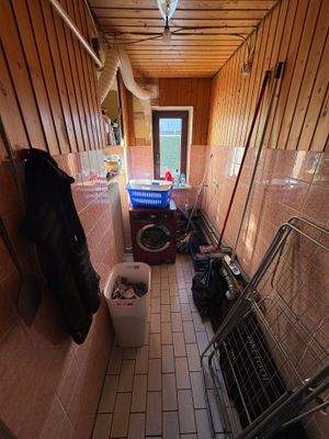 praktischer HWR hinter Küche, Whg. EG