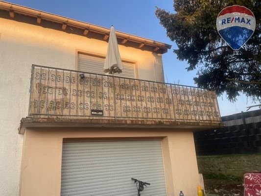 4.  Balkon
