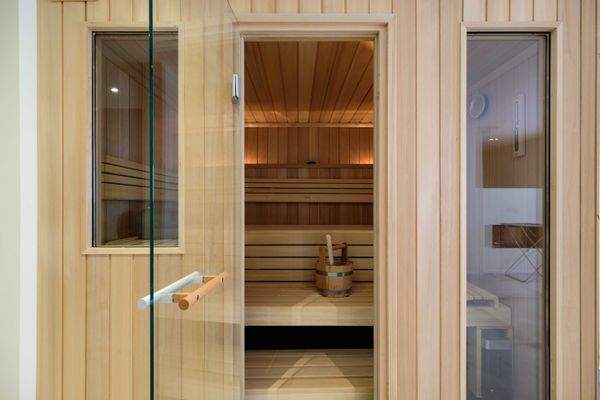 SAUNA - UG -