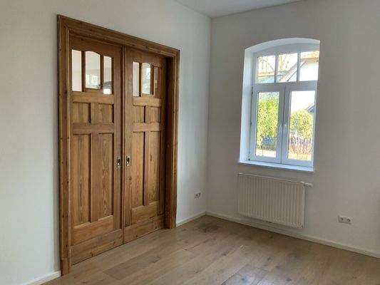 charmante Schiebetür zum Wohnbereich