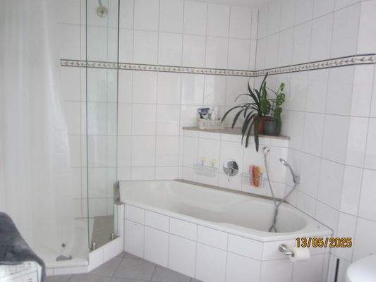 02-641 Neubau, 1.OG, Bad (2).JPG