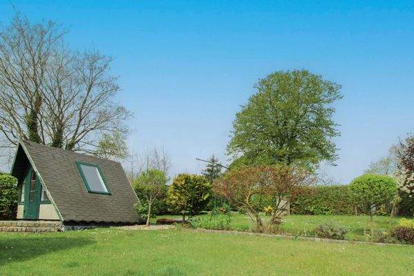 Garten mit Nebengelass