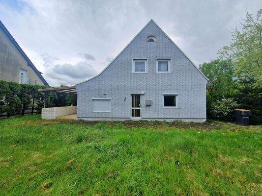 Abrissfähiges Haus von vorne