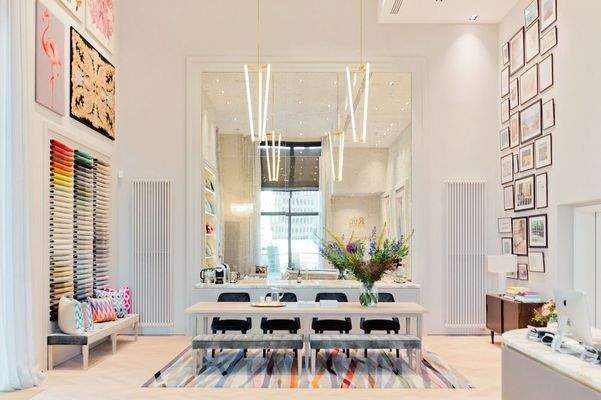 Innenansicht Showroom 2.jpg