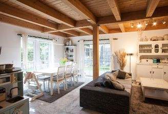 Blick ins Wohnzimmer