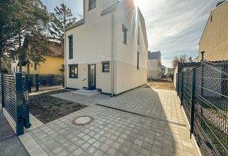 Straßenansicht-Einfahrt