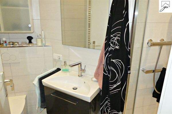 Badezimmer (Wohnung mit Wohnrecht)