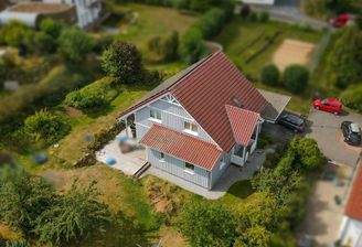 Luftaufnahme seitliche Vorderansicht