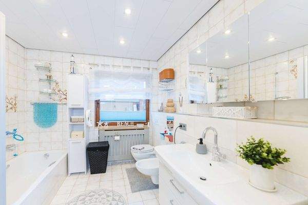 Tageslicht-Badezimmer EG