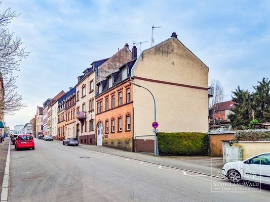 Straßenansicht - rechts