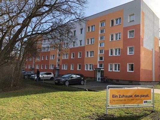 Fassade_Aufsteller rechts