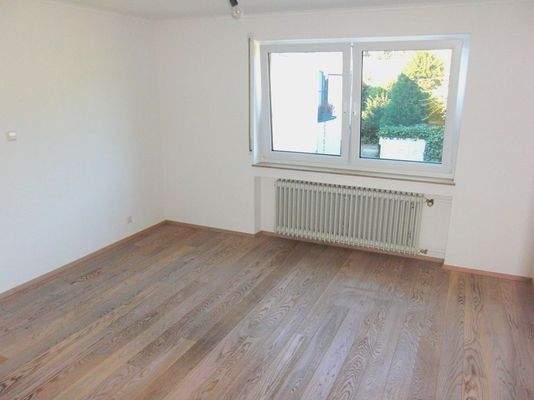 Zimmer 2 z.B. als Schlafzimmer