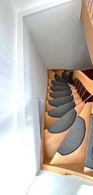 22. Treppe zum UG.jpg