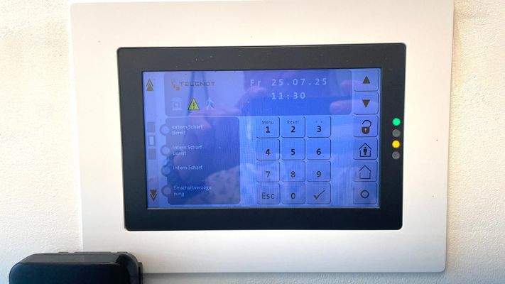 Einbruchmelderzentrale 