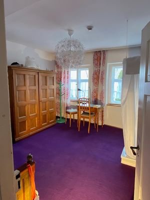 Schlafzimmer mit Dusche 1.OG