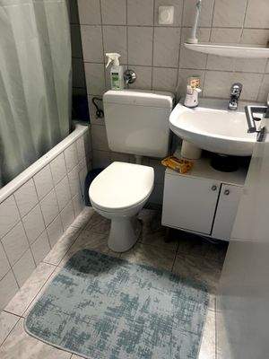 Badezimmer mit Badewanne