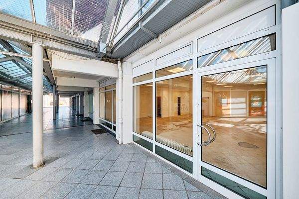 Laden Nr. 11, HS-Nr. 32_DSCF9622_2MP