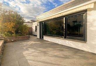 Reihenendhaus mit Bungalow-Charakter 