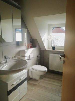 Bad mit neuer Waschmaschine