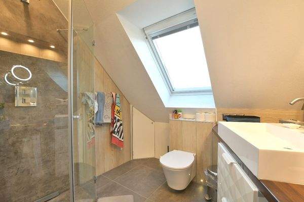 Ausschnitt Badezimmer im Dachgeschoss