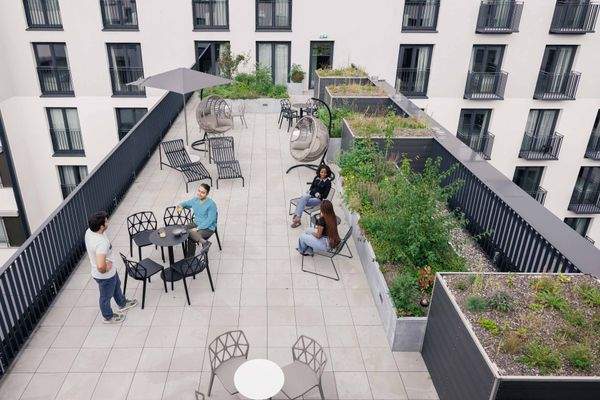 THE FIZZ Friedrichshain 