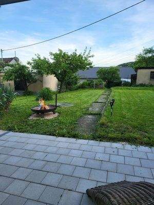 Blick in den ca. 300 m² Garten