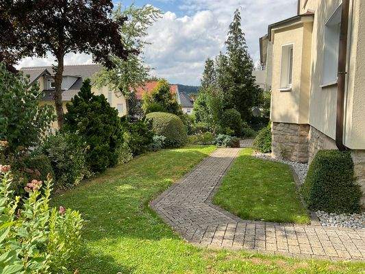 Gepflegter Vorgarten