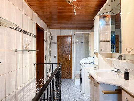 Badezimmer Rückansicht