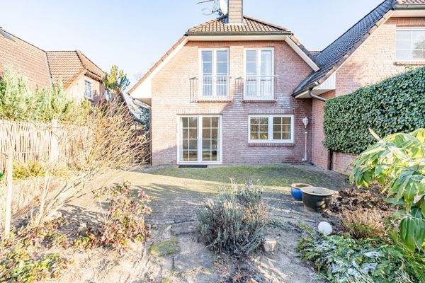 Hausansicht/Terrasse