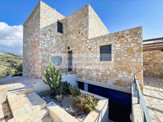 4239348269154b159157b84c85b38879-original