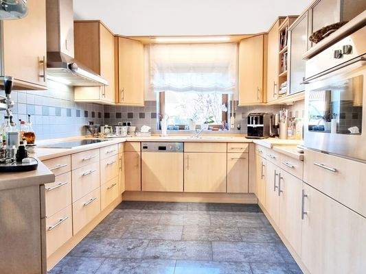 Attraktives EFH mit großzügigem Raumkonzept