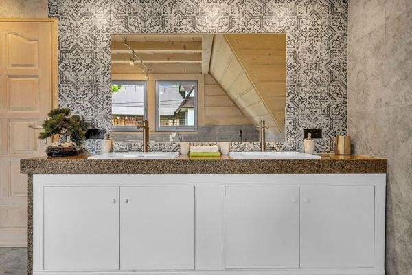 Großes Haus - OG - Bad